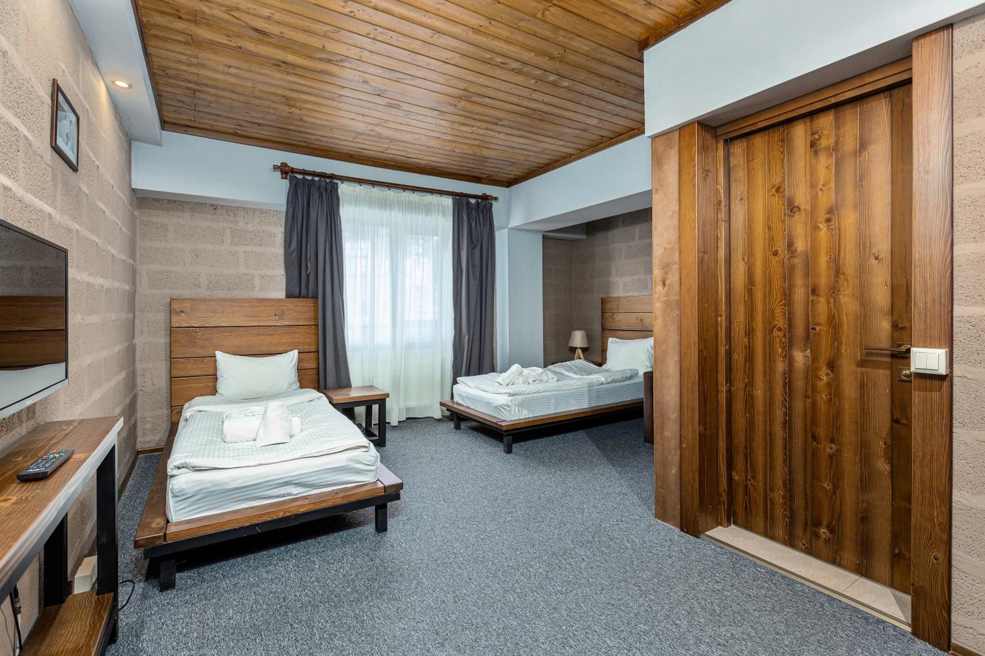 Hotel Alpine Lounge Kazbegi Zimmer foto