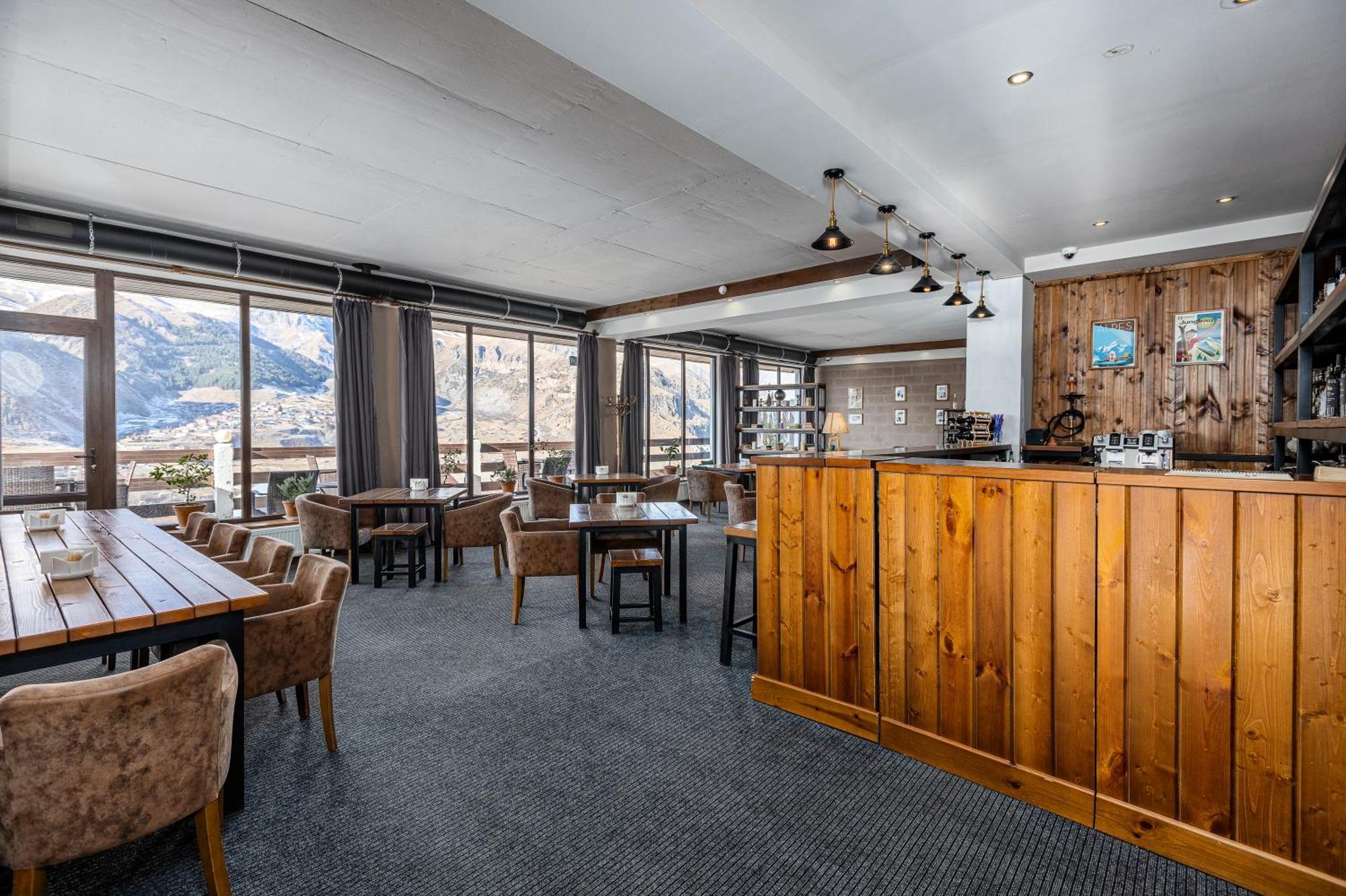 Hotel Alpine Lounge Kazbegi Exterior foto