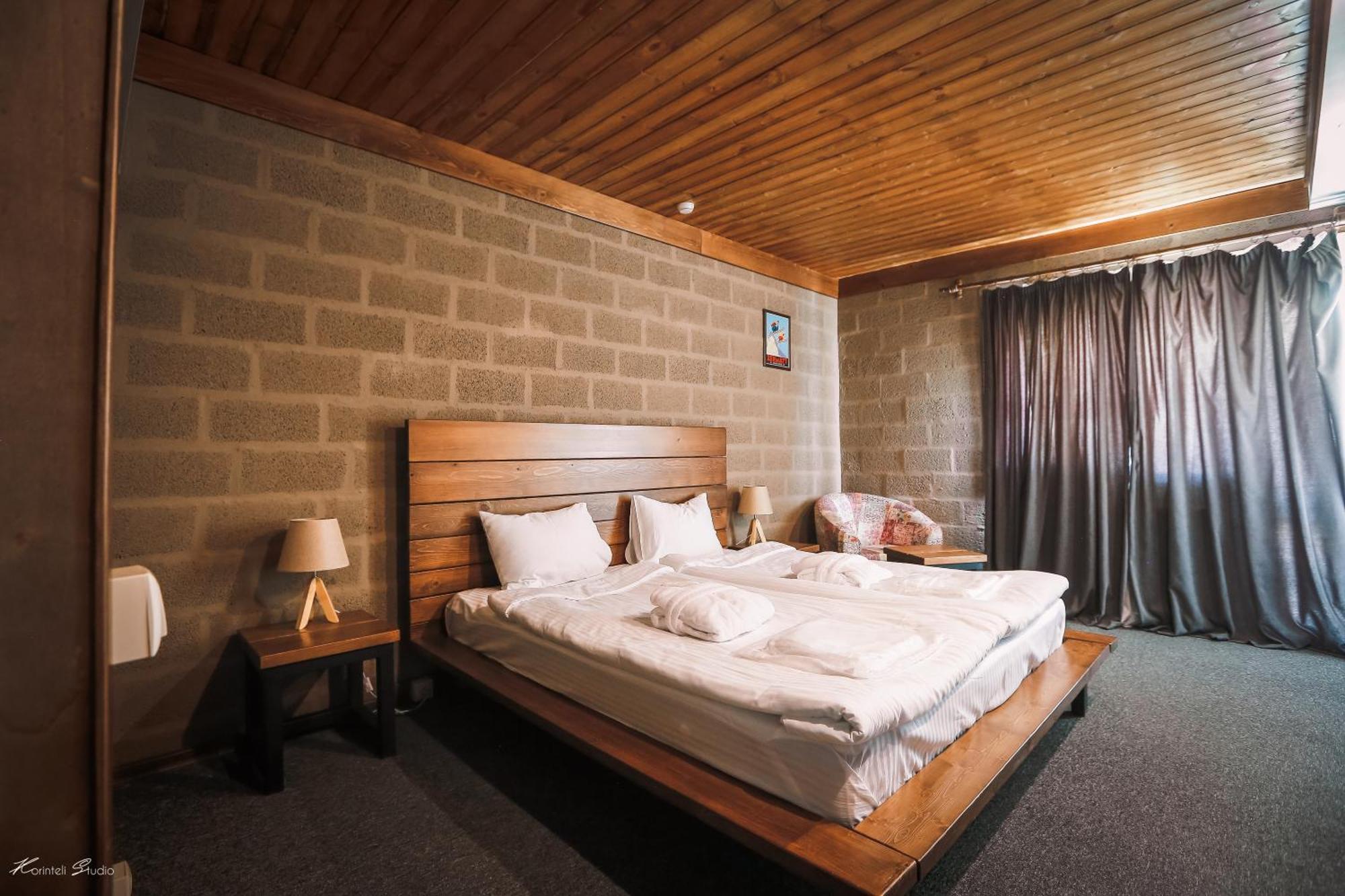 Hotel Alpine Lounge Kazbegi Exterior foto