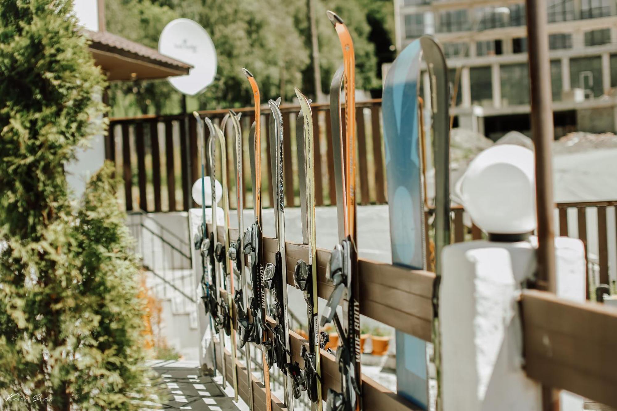 Hotel Alpine Lounge Kazbegi Exterior foto