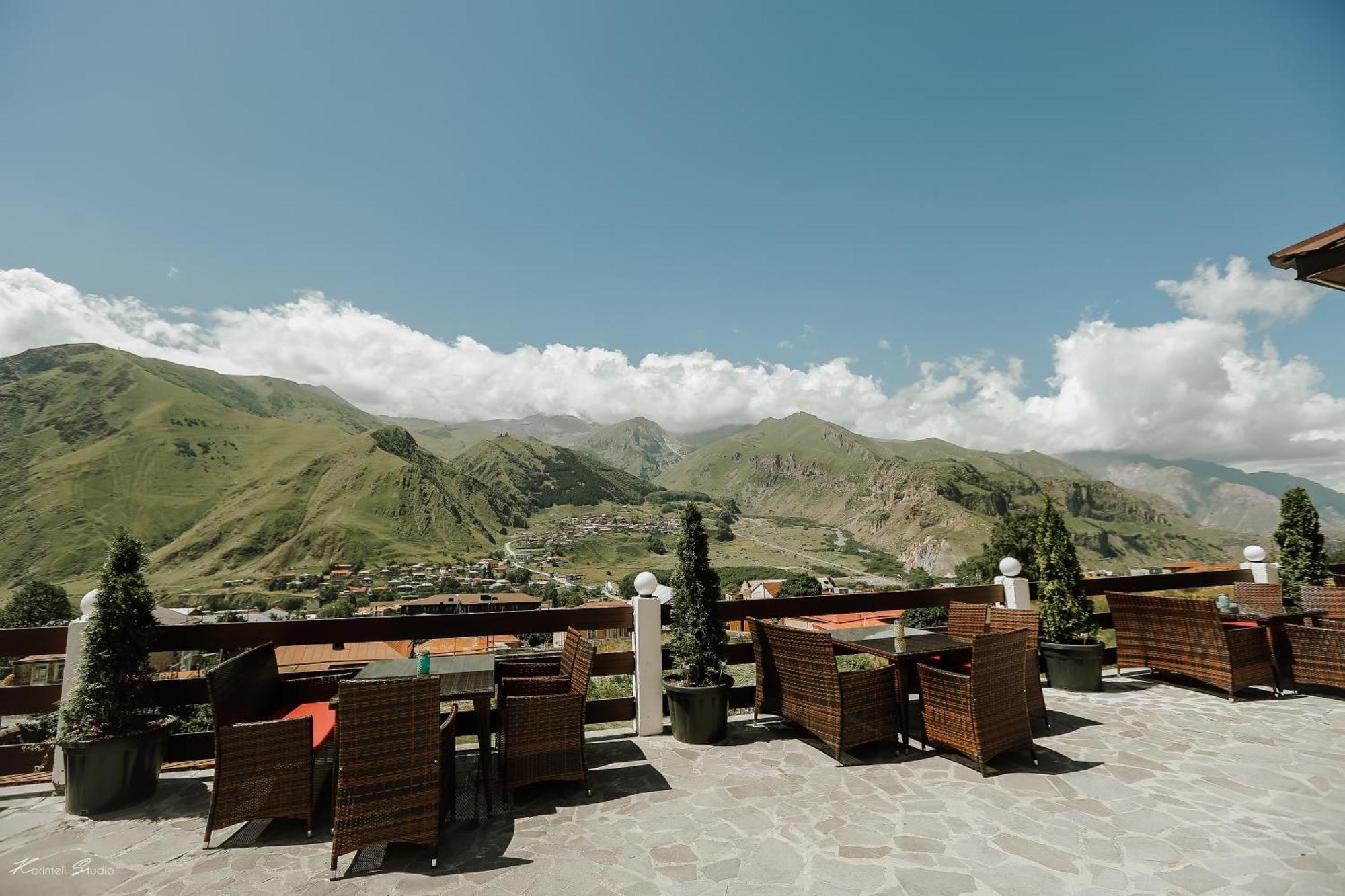 Hotel Alpine Lounge Kazbegi Exterior foto