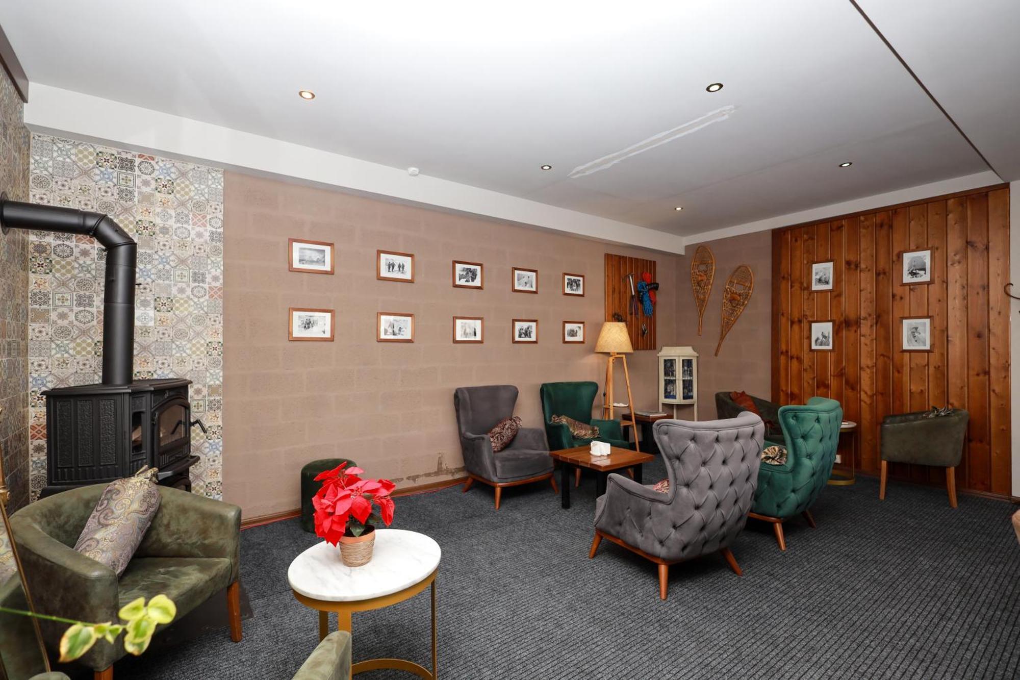 Hotel Alpine Lounge Kazbegi Exterior foto